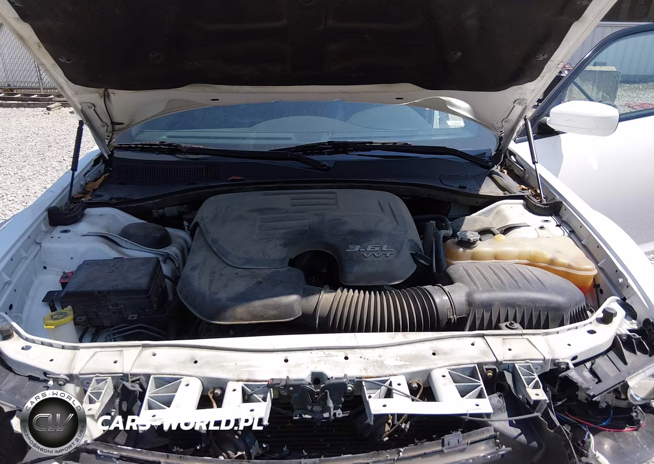 2016 Chrysler 300 300S VIN:2C3CCABG0GH268688 - 10