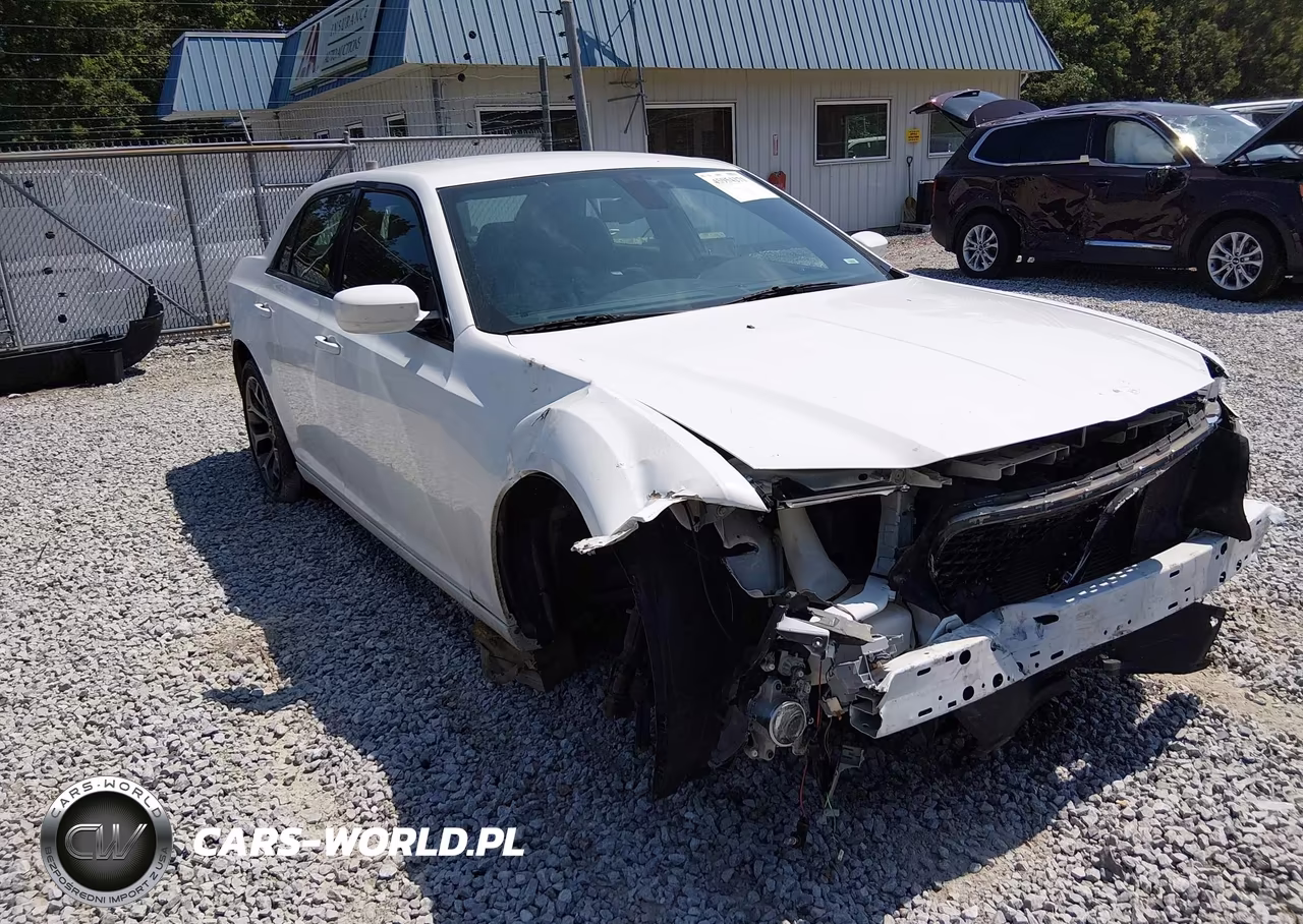 2016 Chrysler 300 300S VIN:2C3CCABG0GH268688 - 6