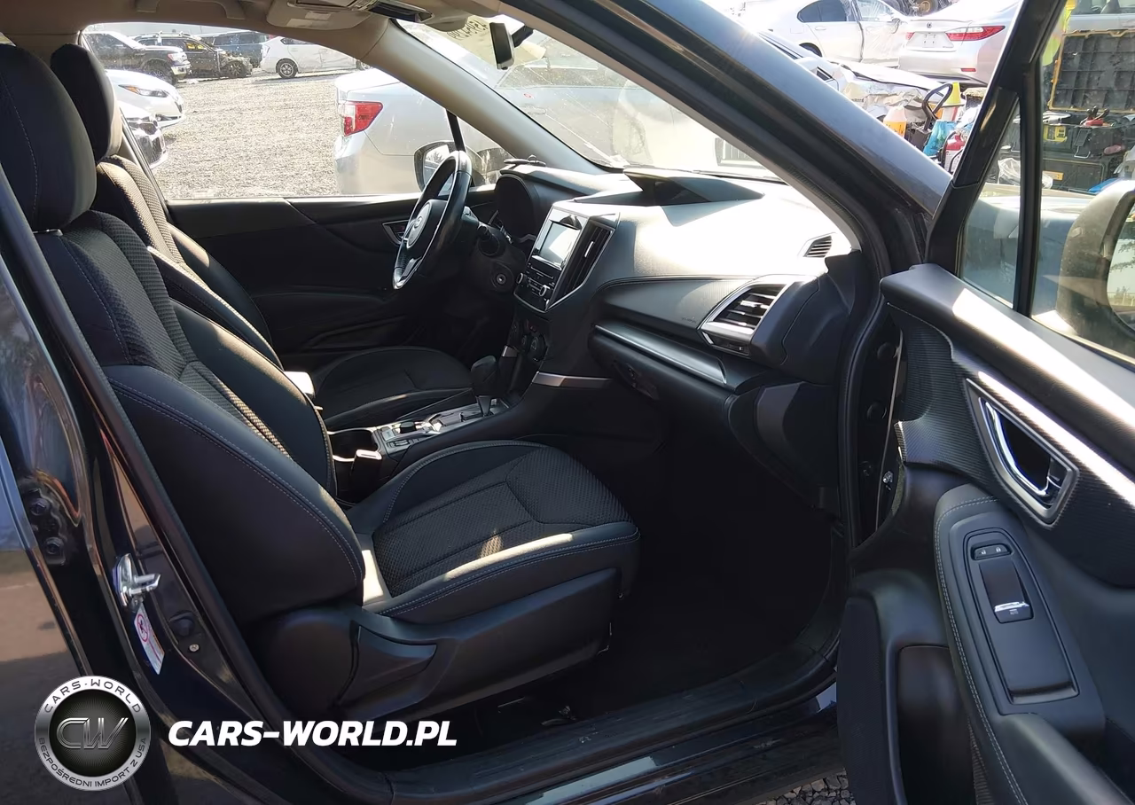 2019 Subaru Forester Premium VIN:JF2SKAEC6KH463598 - 18