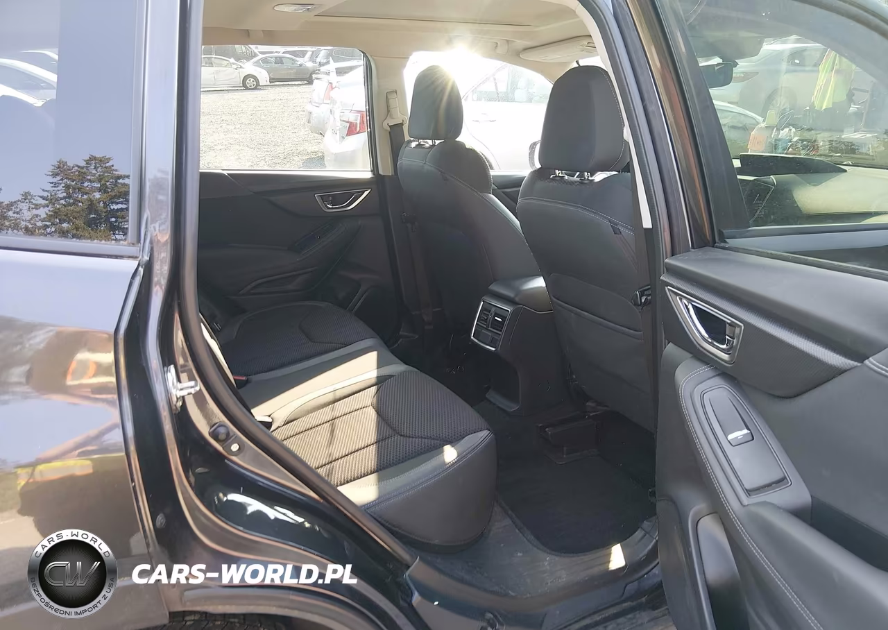 2019 Subaru Forester Premium VIN:JF2SKAEC6KH463598 - 19