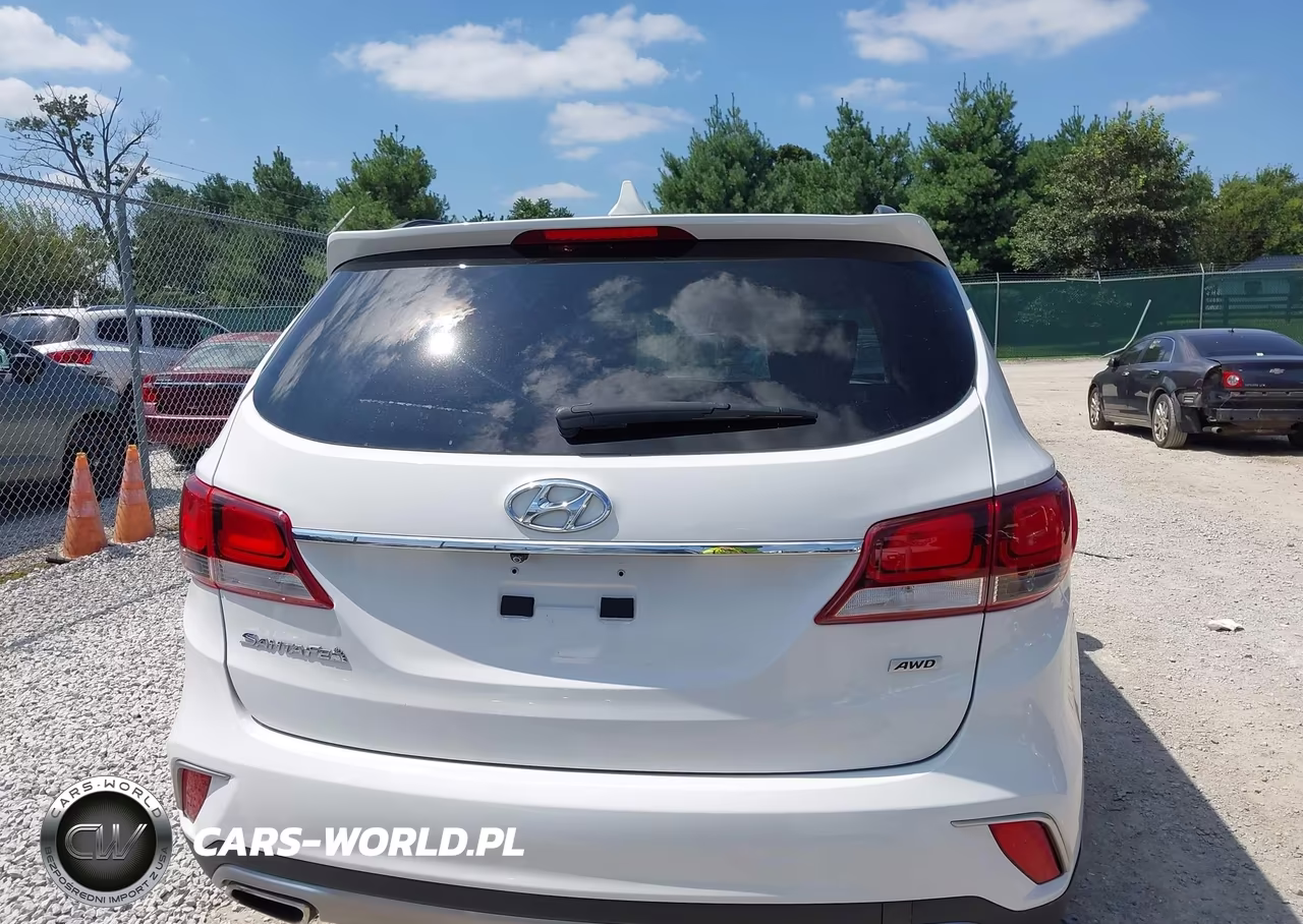 2017 Hyundai Santa Fe Se VIN:KM8SMDHF3HU208323 - 17