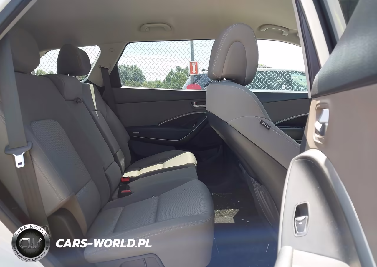2017 Hyundai Santa Fe Se VIN:KM8SMDHF3HU208323 - 8
