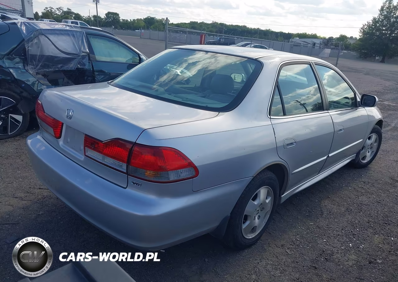 2001 Honda Accord 3.0 Ex VIN:1HGCG16561A035365 - 4