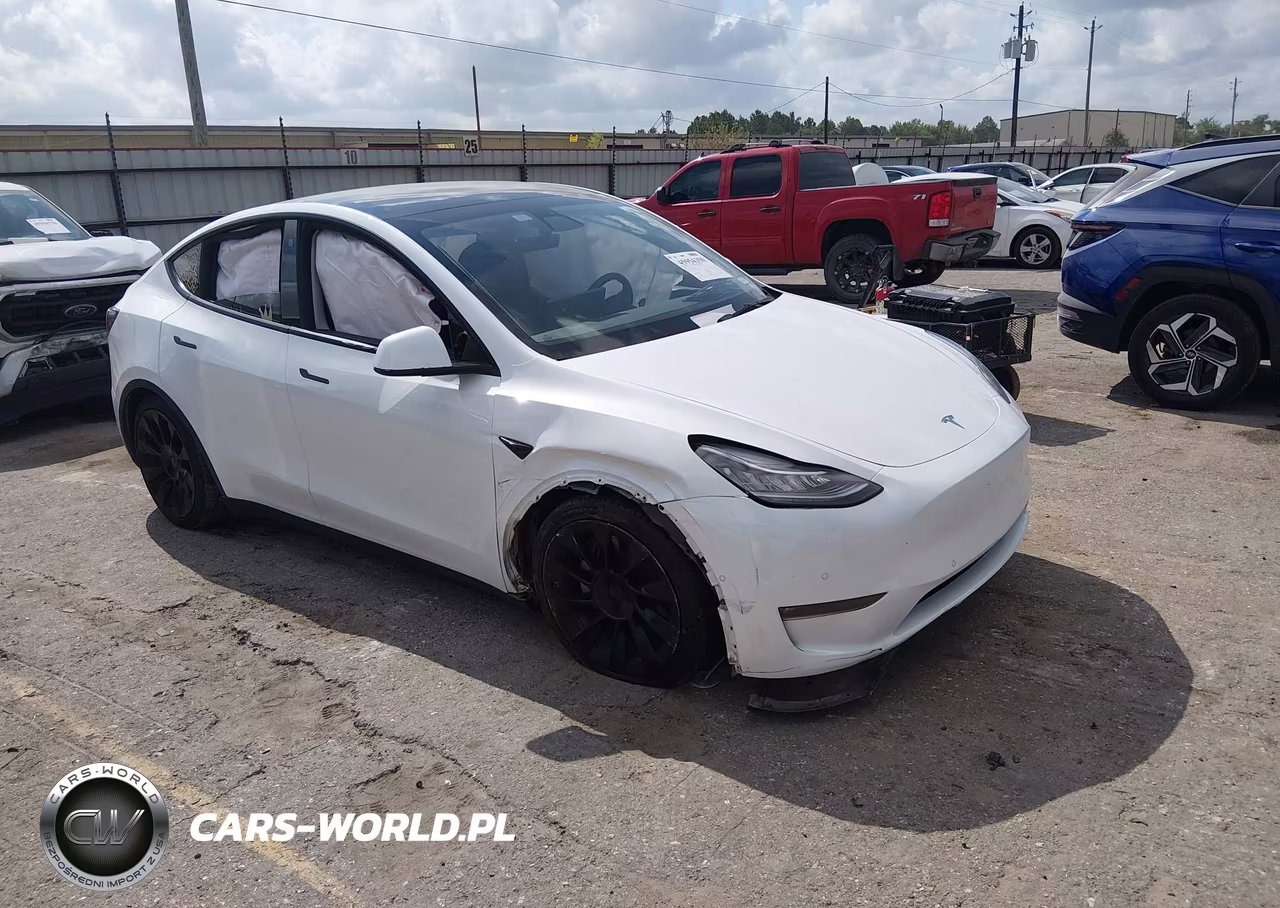 2022 Tesla Model Y Long Range Dual Motor All-Wheel Drive
