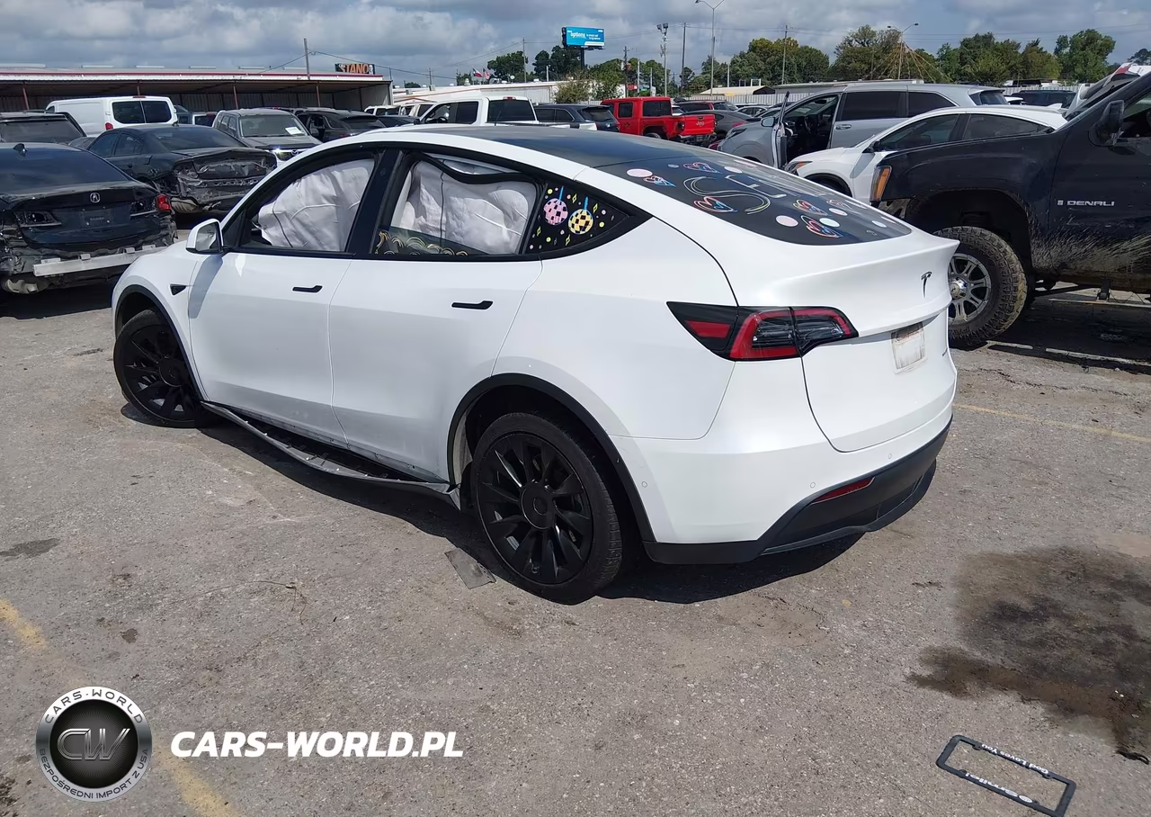 2022 Tesla Model Y Long Range Dual Motor All-Wheel Drive VIN:7SAYGAEE5NF400429 - 3