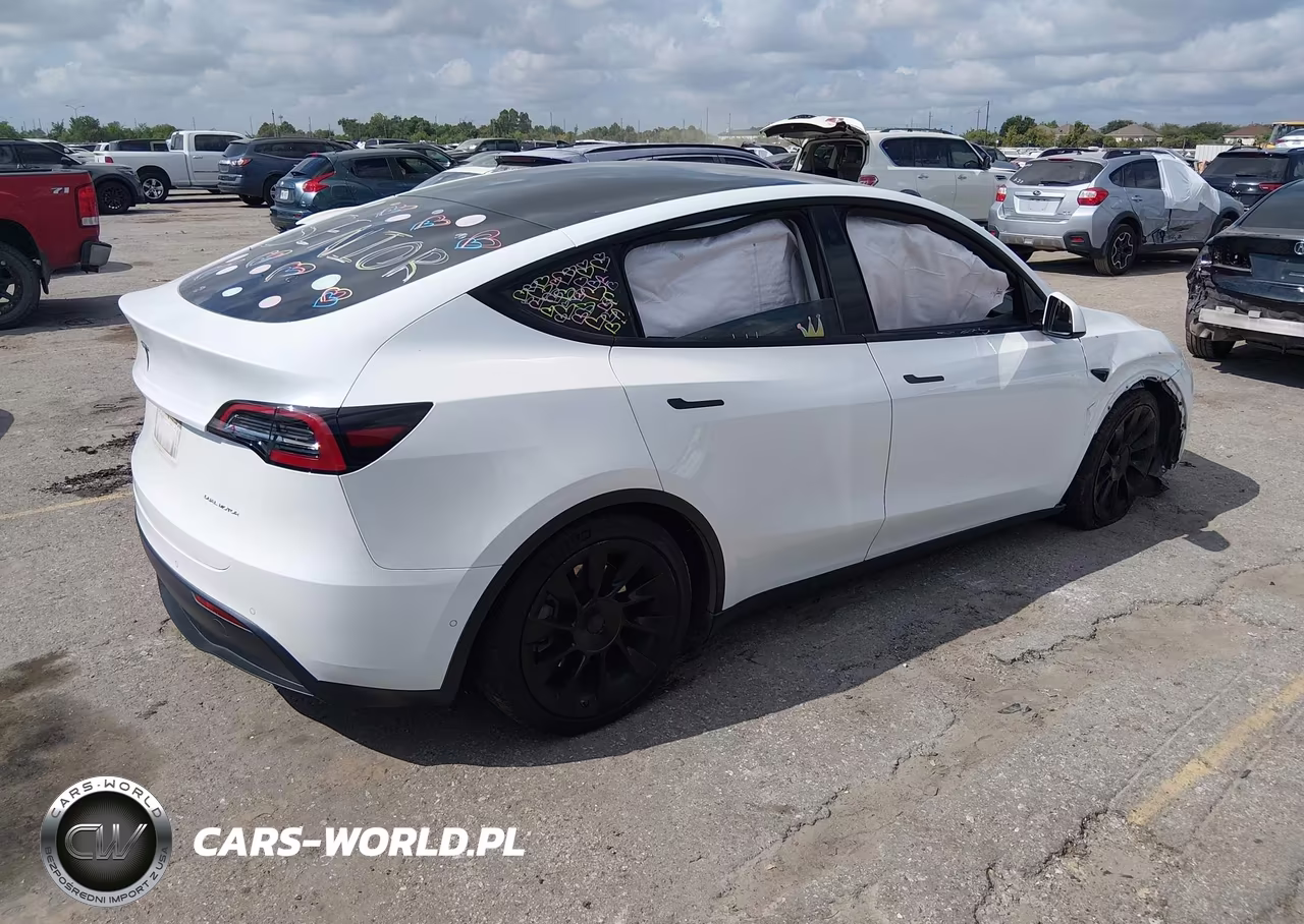 2022 Tesla Model Y Long Range Dual Motor All-Wheel Drive VIN:7SAYGAEE5NF400429 - 4