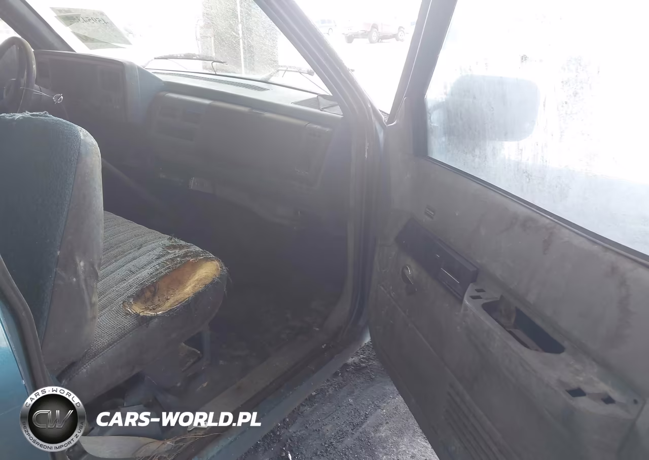 1990 Chevrolet Gmt-400 C1500 VIN:1GCDC14Z3LZ236939 - 5