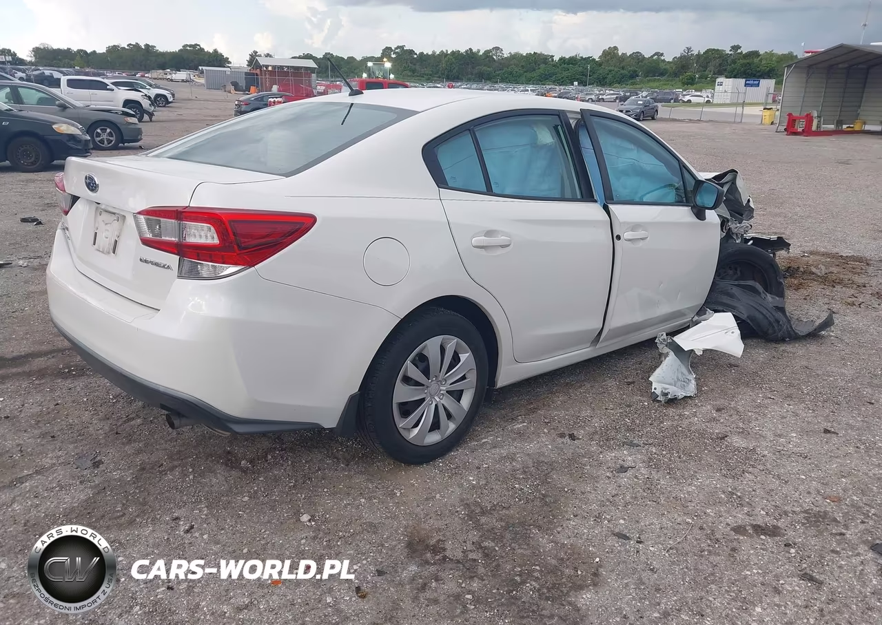2018 Subaru Impreza 2.0I VIN:4S3GKAA60J1610770 - 4