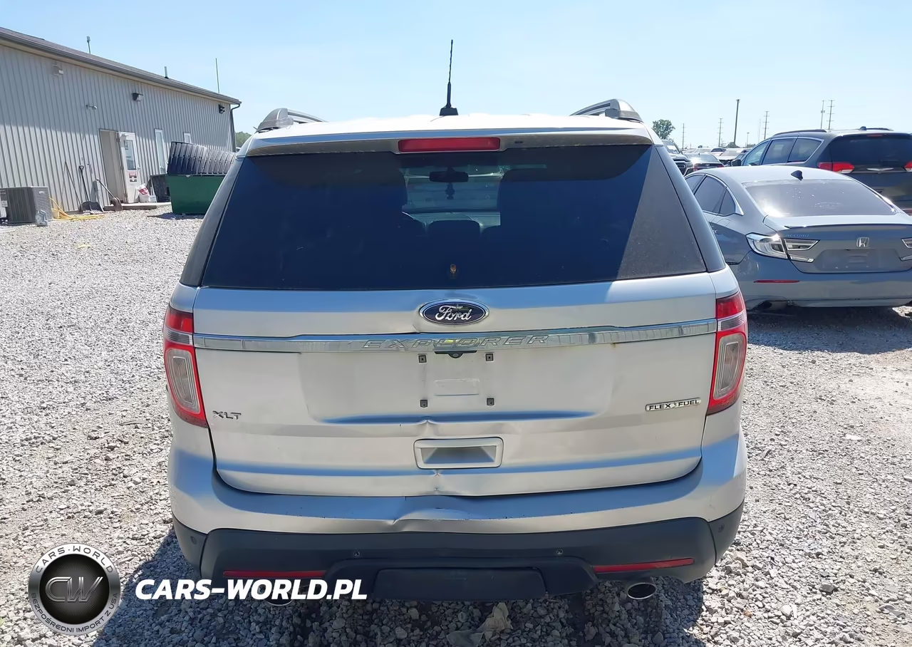 2015 Ford Explorer Xlt VIN:1FM5K7D86FGB09681 - 16