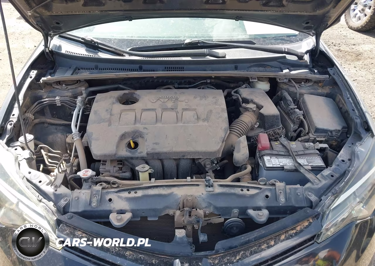 2017 Toyota Corolla Le VIN:5YFBURHEXHP716813 - 10