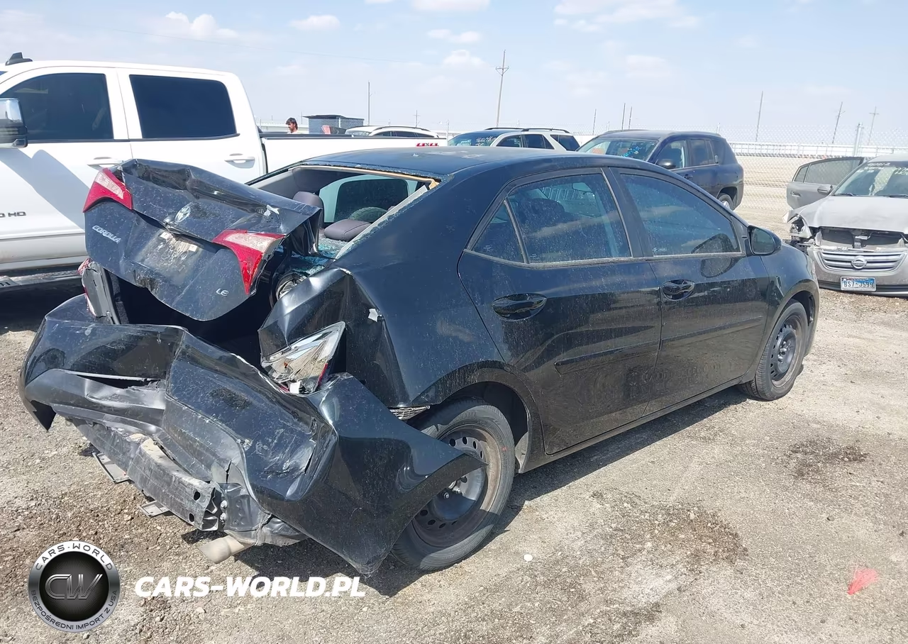 2017 Toyota Corolla Le VIN:5YFBURHEXHP716813 - 4