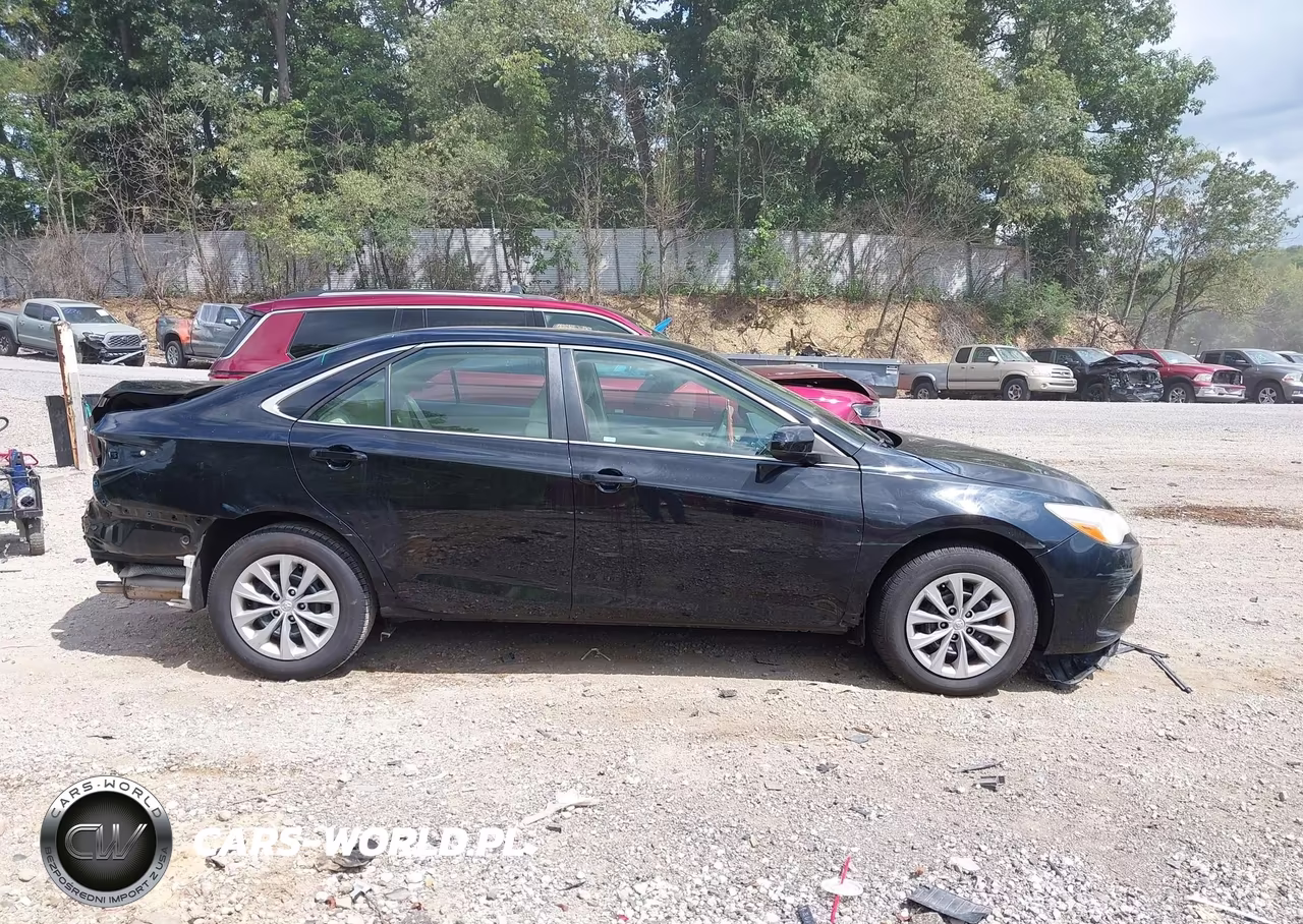 2016 Toyota Camry Le VIN:4T1BF1FK0GU257163 - 13