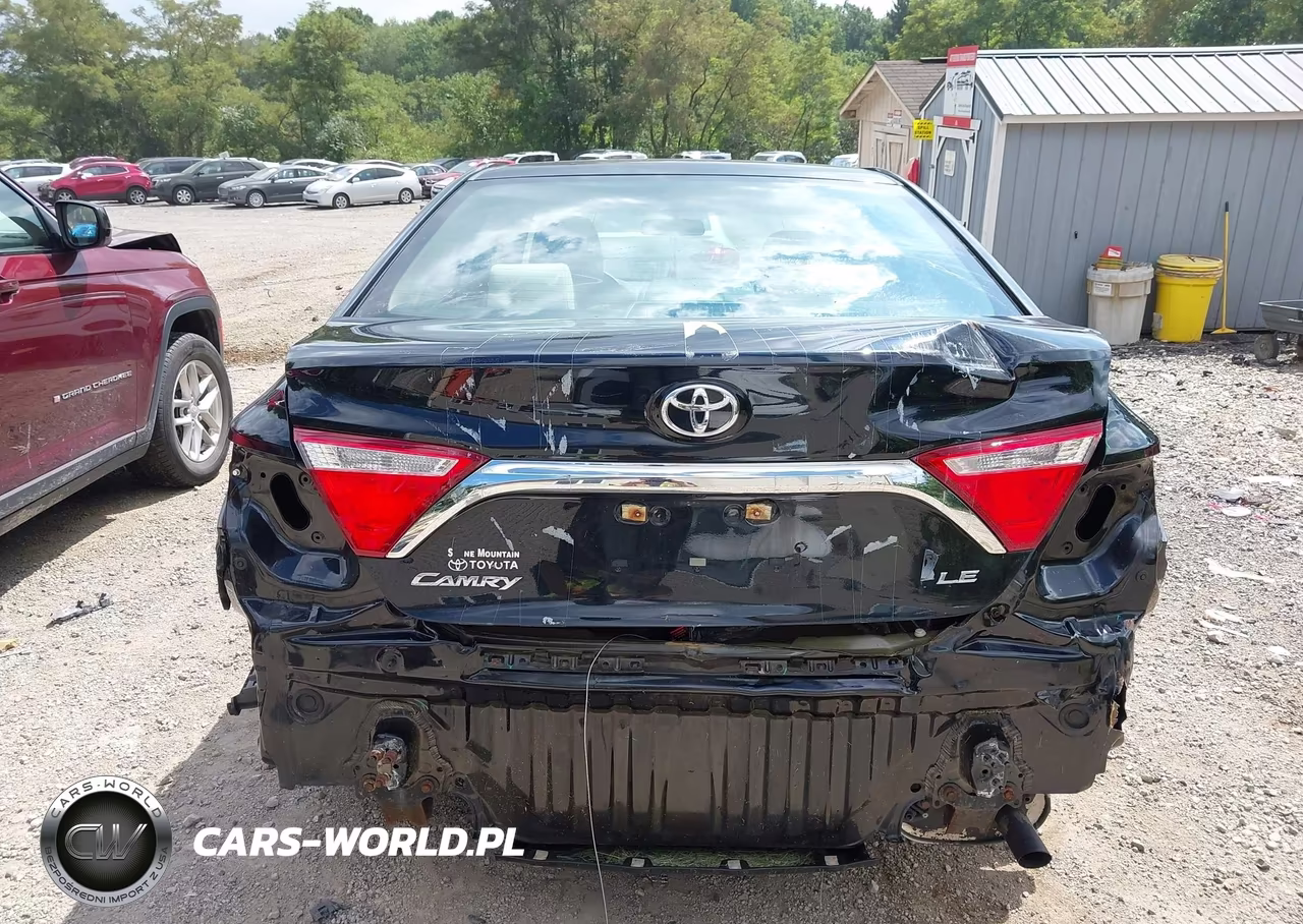 2016 Toyota Camry Le VIN:4T1BF1FK0GU257163 - 16