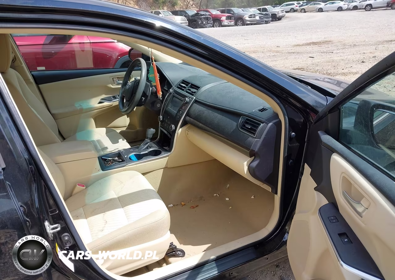 2016 Toyota Camry Le VIN:4T1BF1FK0GU257163 - 5