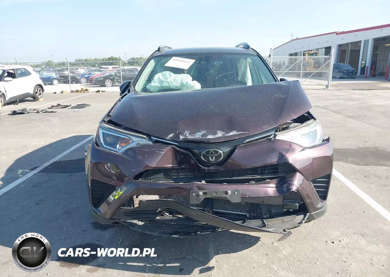 2018 Toyota Rav4 Le VIN:2T3ZFREV0JW492458 - 11