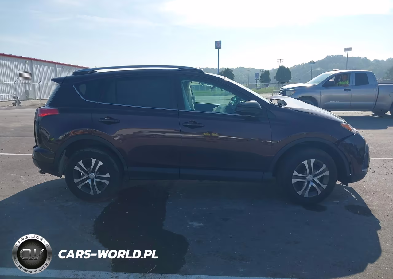 2018 Toyota Rav4 Le VIN:2T3ZFREV0JW492458 - 12