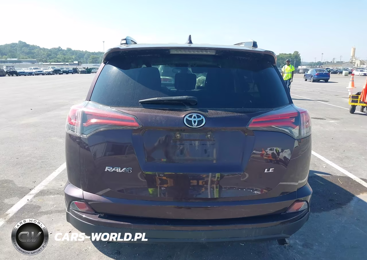 2018 Toyota Rav4 Le VIN:2T3ZFREV0JW492458 - 15
