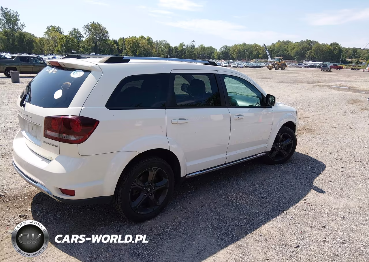 2019 Dodge Journey Crossroad Awd VIN:3C4PDDGG2KT841059 - 4