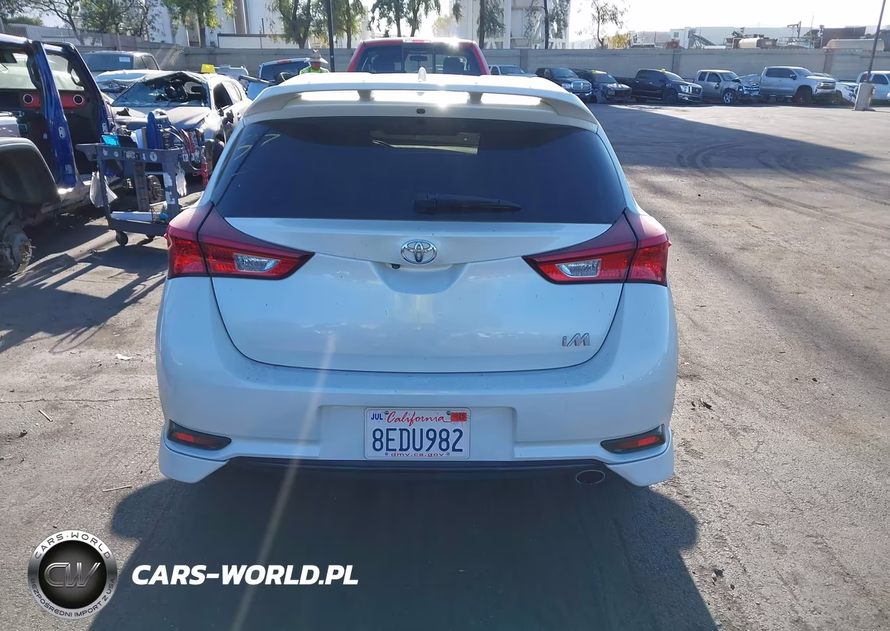 2018 Toyota Corolla Im VIN:JTNKARJE2JJ570710 - 17