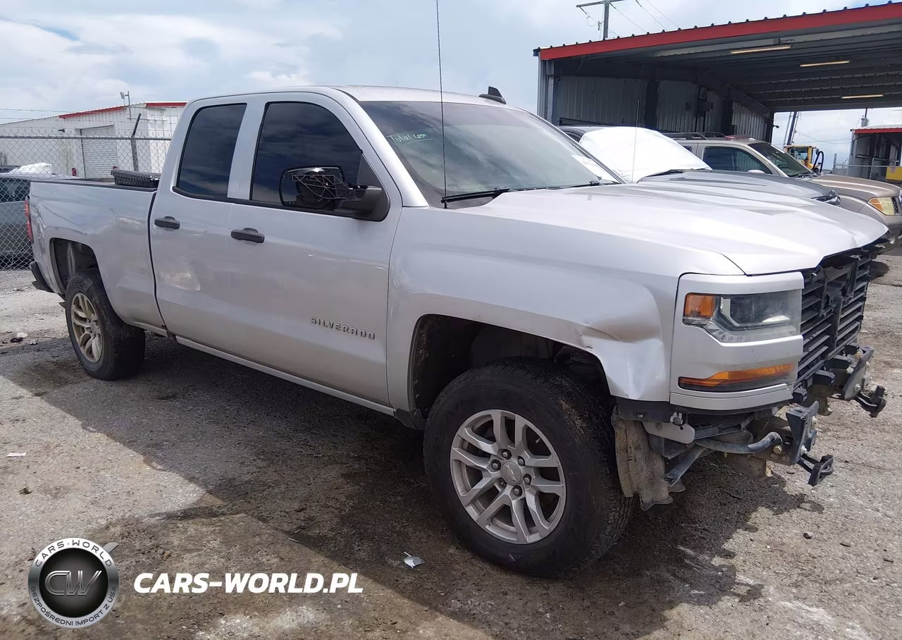 2018 Chevrolet Silverado 1500 Custom VIN:1GCRCPEC3JZ317231 - 1