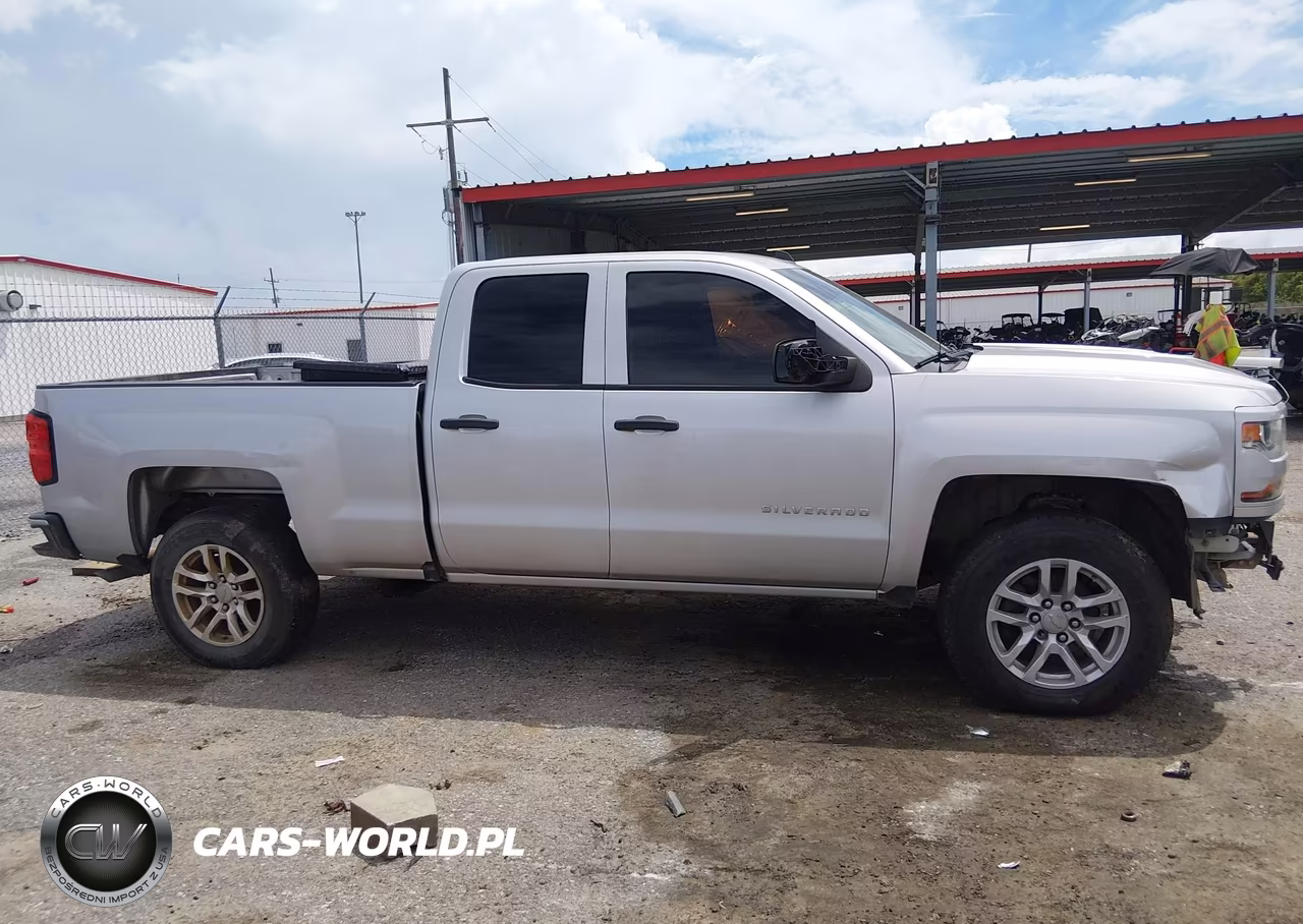 2018 Chevrolet Silverado 1500 Custom VIN:1GCRCPEC3JZ317231 - 14