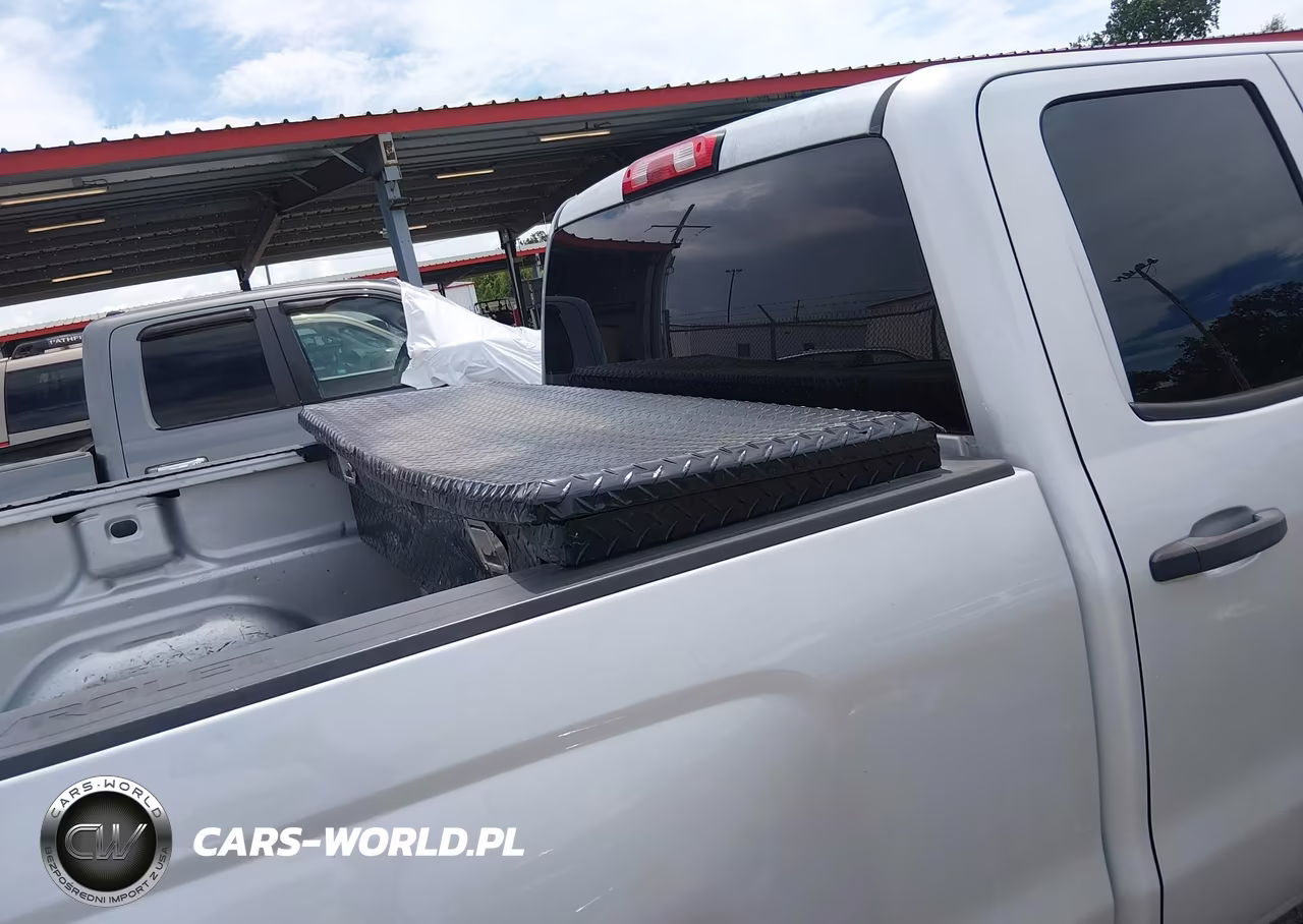 2018 Chevrolet Silverado 1500 Custom VIN:1GCRCPEC3JZ317231 - 6