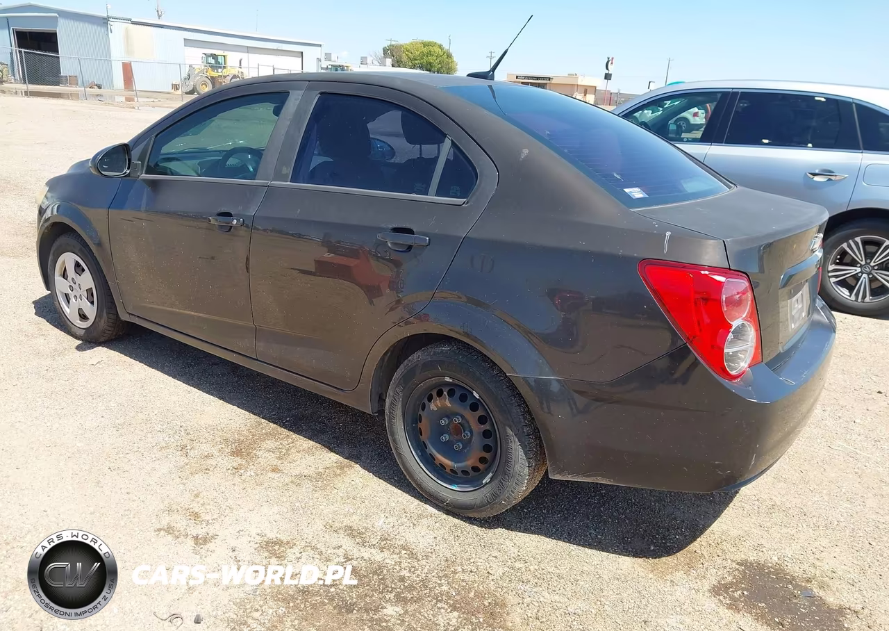 2013 Chevrolet Sonic Ls Auto VIN:1G1JA5SH3D4247067 - 3