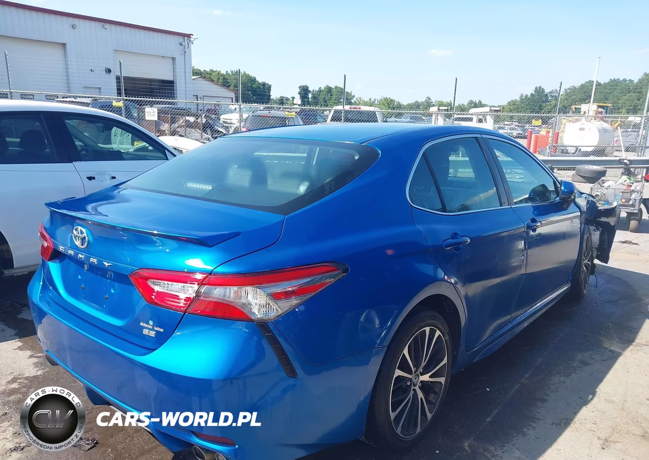 2018 Toyota Camry Se VIN:4T1B11HK2JU095510 - 4