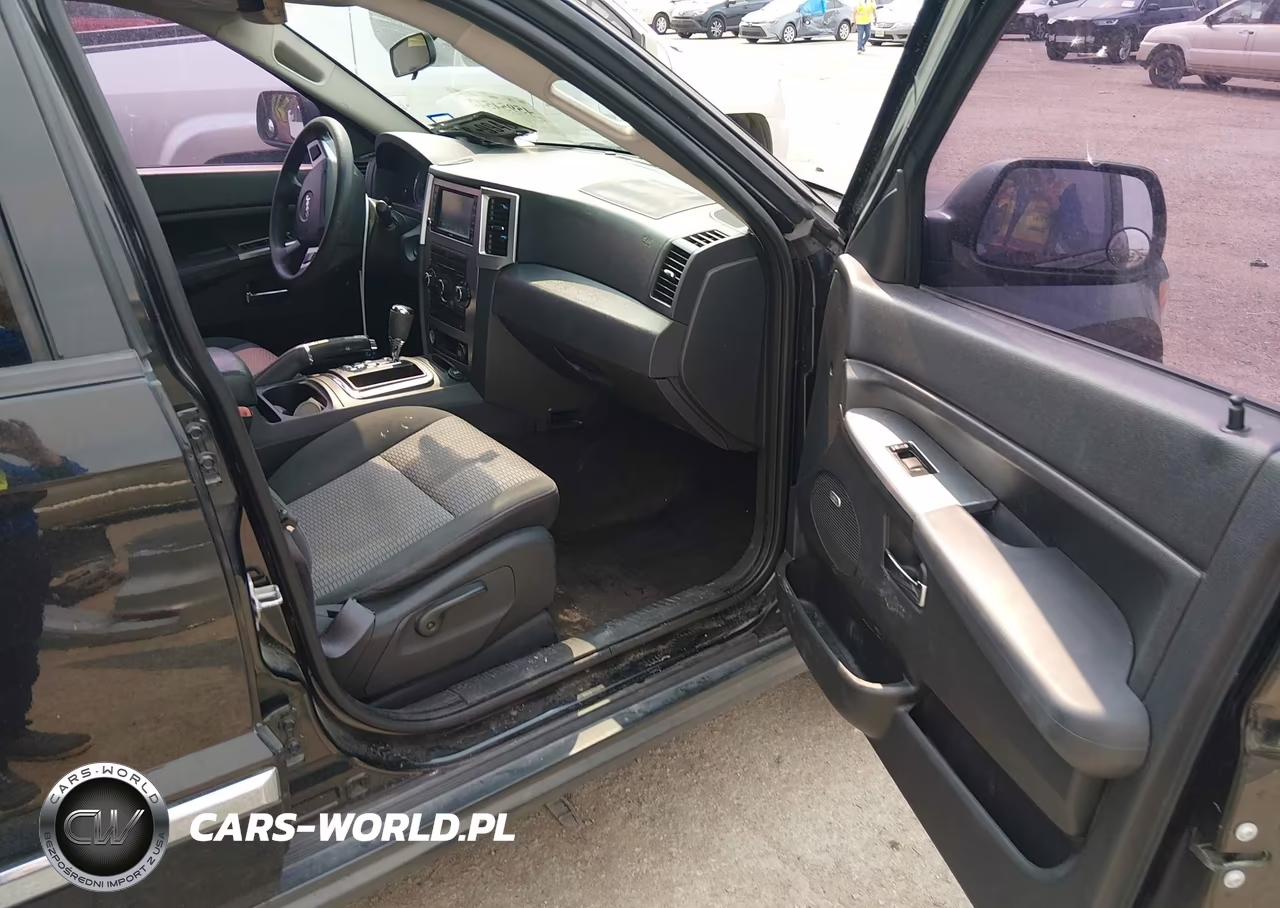 2009 Jeep Grand Cherokee Laredo VIN:1J8GR48K89C544901 - 5
