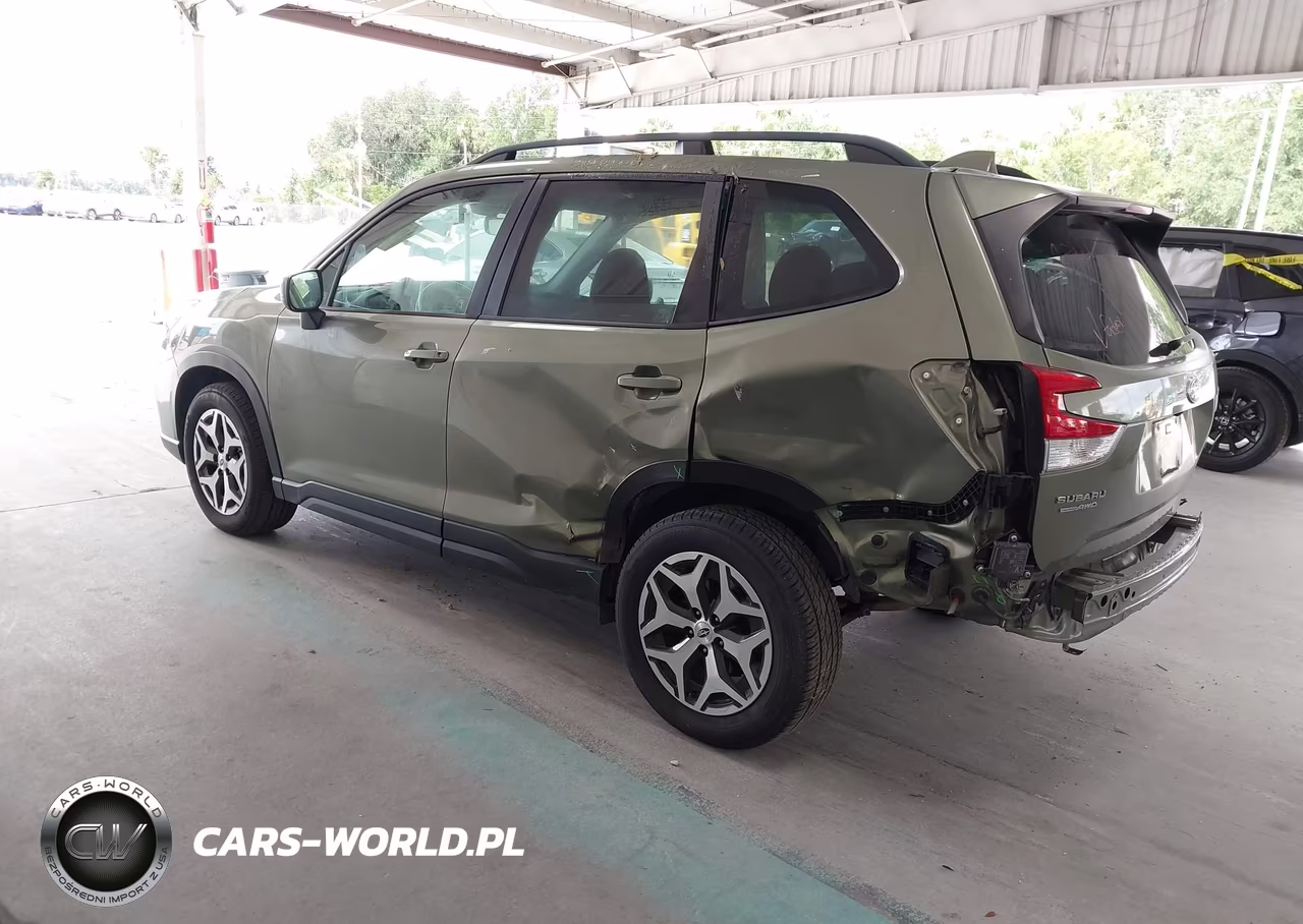 2021 Subaru Forester Premium VIN:JF2SKAJC5MH453945 - 3