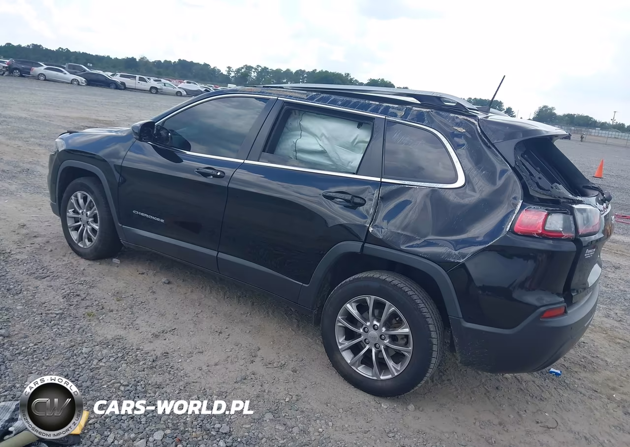 2021 Jeep Cherokee Latitude Plus Fwd VIN:1C4PJLLB0MD134726 - 3