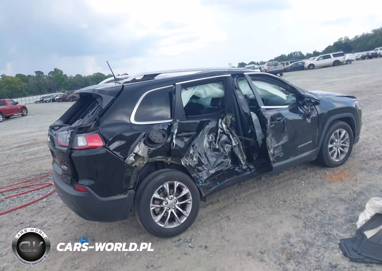 2021 Jeep Cherokee Latitude Plus Fwd VIN:1C4PJLLB0MD134726 - 4