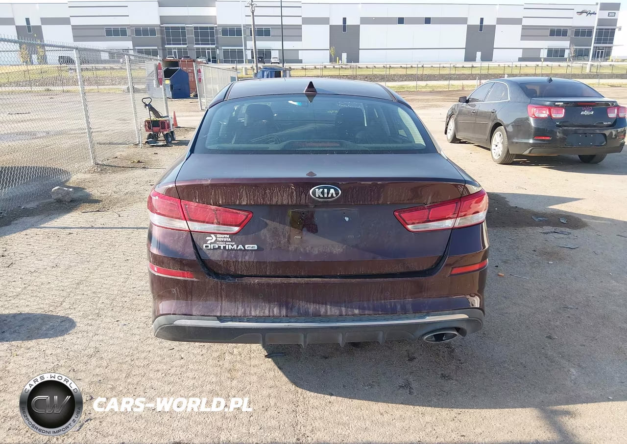 2019 Kia Optima Lx VIN:5XXGT4L30KG357540 - 16