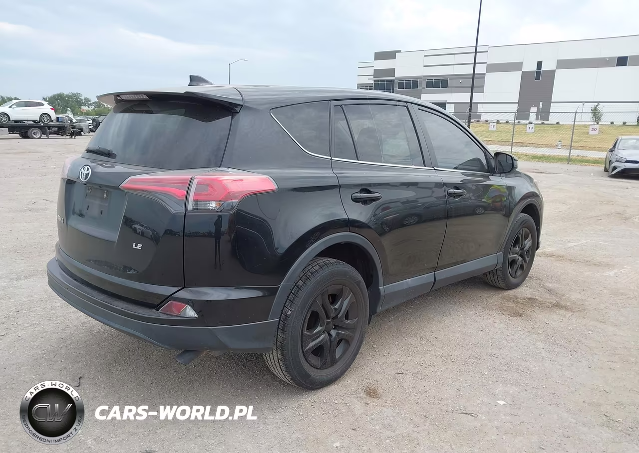 2018 Toyota Rav4 Le VIN:2T3ZFREV4JW468289 - 4