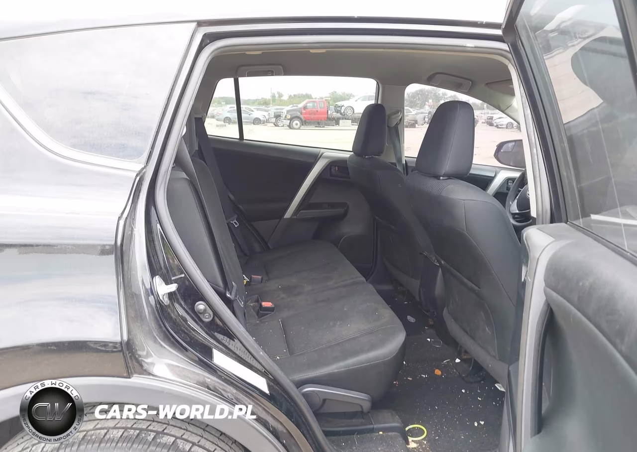 2018 Toyota Rav4 Le VIN:2T3ZFREV4JW468289 - 8