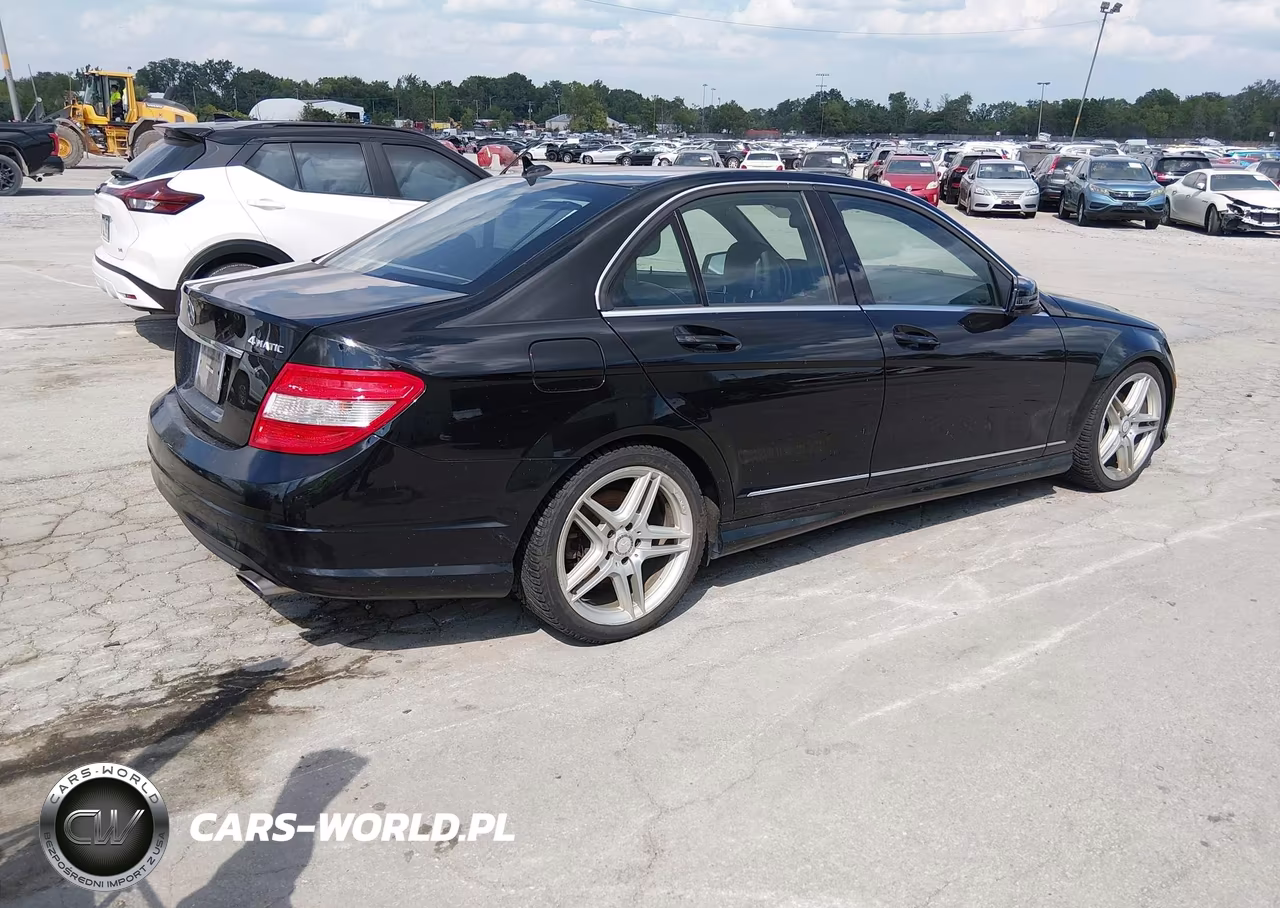 2011 Mercedes-Benz C 300 Sport 4Matic VIN:WDDGF8BB0BR171930 - 4