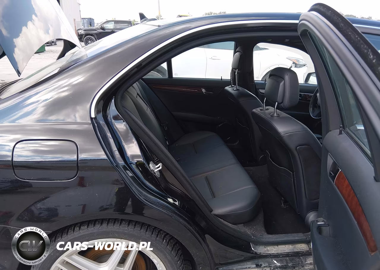 2011 Mercedes-Benz C 300 Sport 4Matic VIN:WDDGF8BB0BR171930 - 8