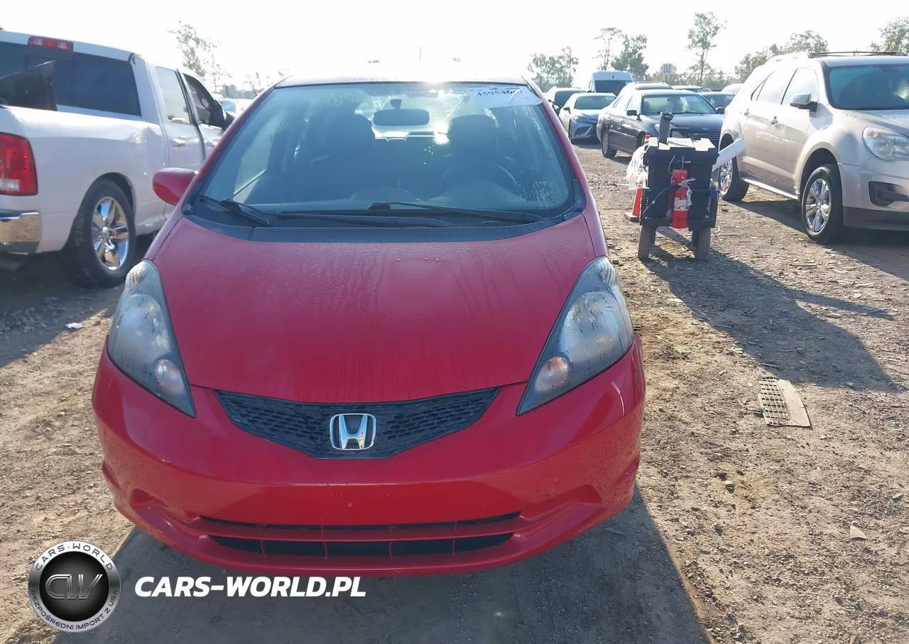 2013 Honda Fit VIN:JHMGE8H34DC054157 - 13