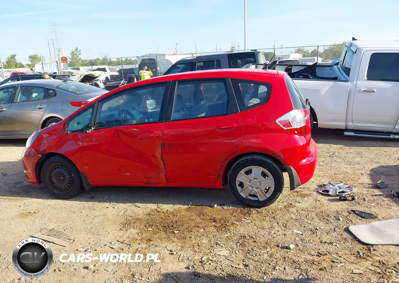 2013 Honda Fit VIN:JHMGE8H34DC054157 - 15