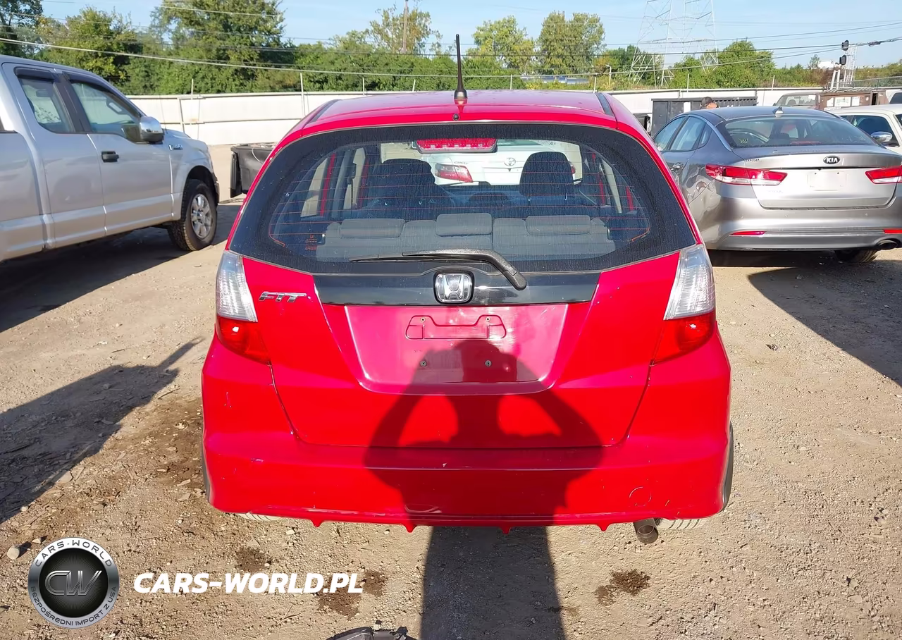 2013 Honda Fit VIN:JHMGE8H34DC054157 - 17