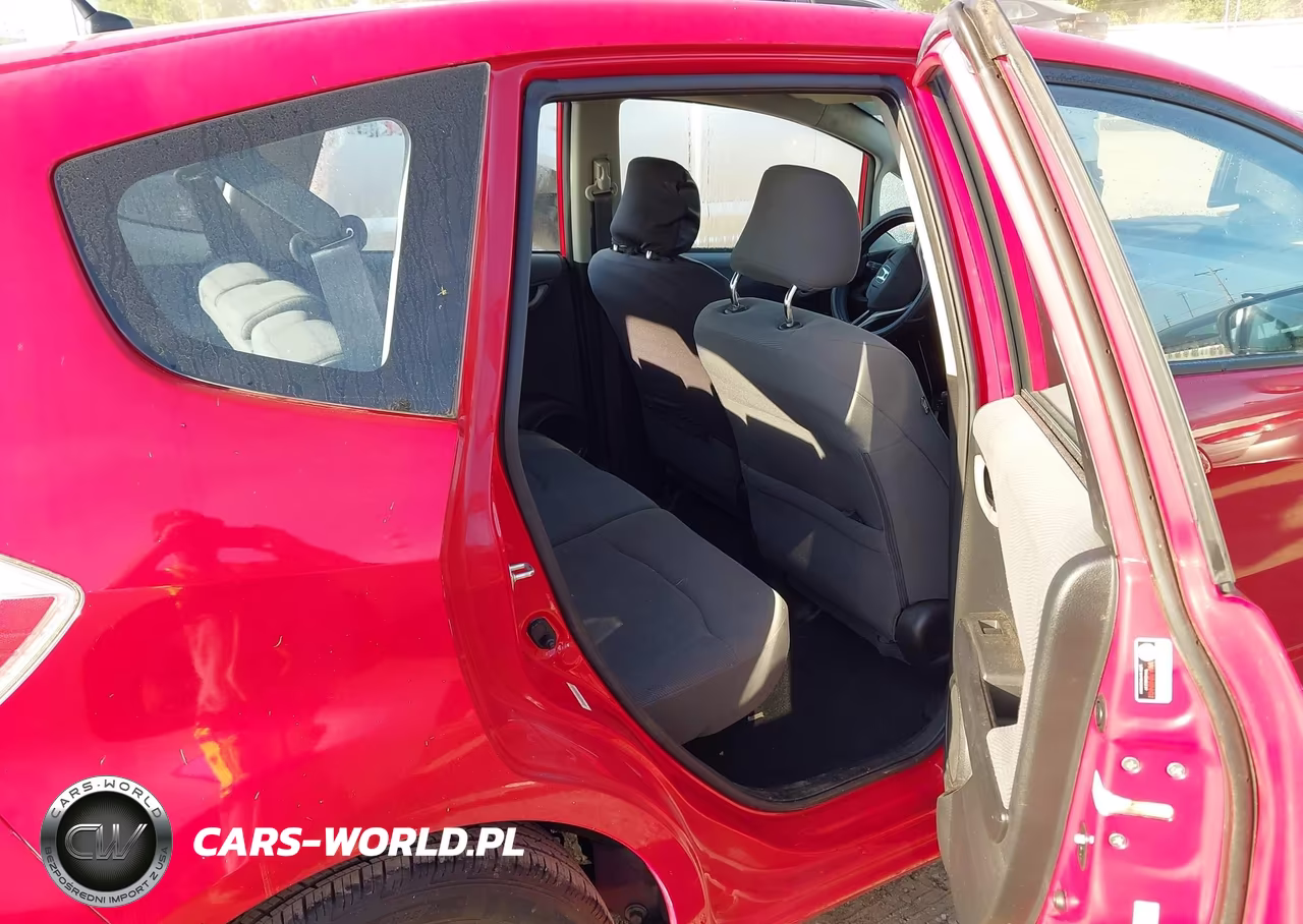2013 Honda Fit VIN:JHMGE8H34DC054157 - 8