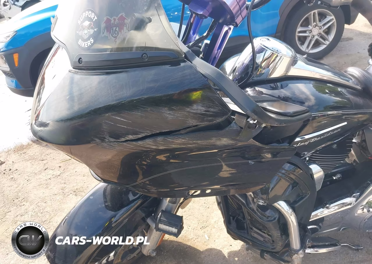 2016 Harley-Davidson Fltru VIN:1HD1KGL12GB631342 - 14
