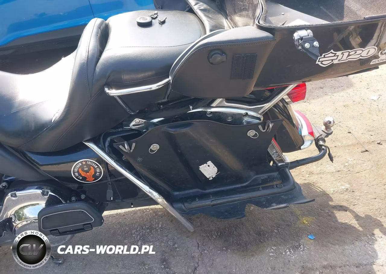 2016 Harley-Davidson Fltru VIN:1HD1KGL12GB631342 - 16