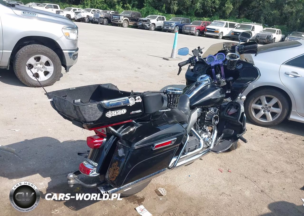 2016 Harley-Davidson Fltru VIN:1HD1KGL12GB631342 - 4