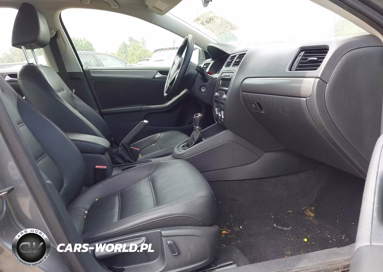 2013 Volkswagen Jetta 2.0L Tdi VIN:3VW3L7AJ9DM400000 - 5