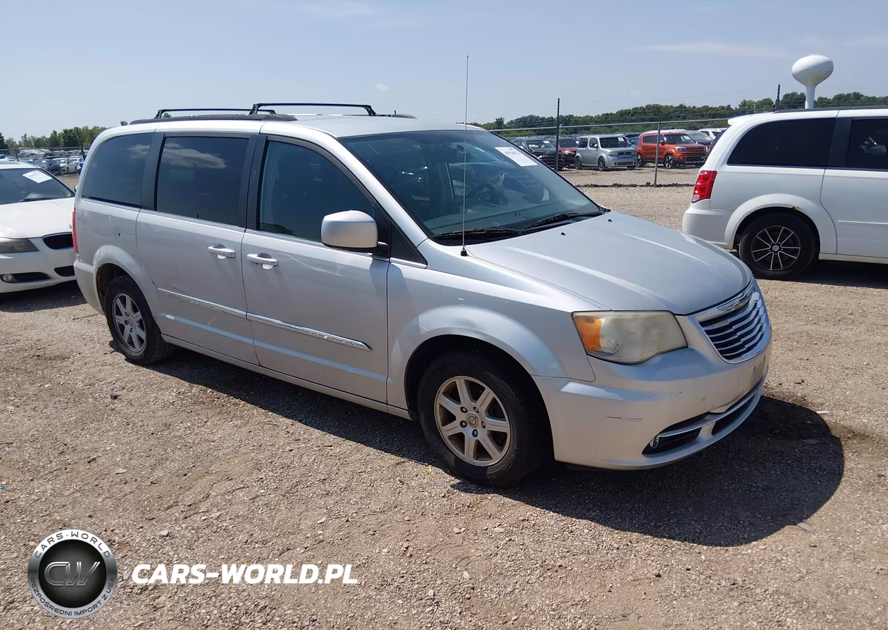 2011 Chrysler Town & Country Touring