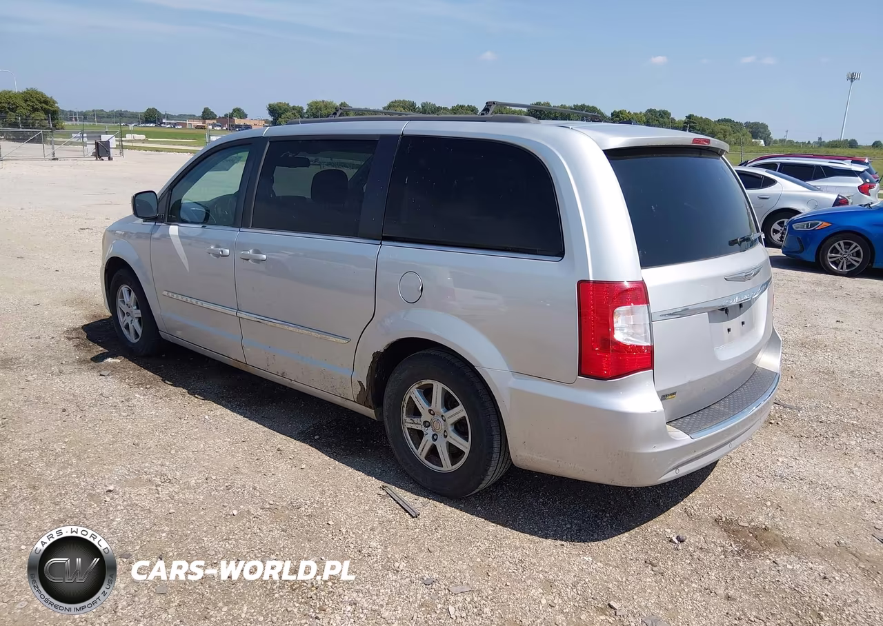 2011 Chrysler Town & Country Touring VIN:2A4RR5DG3BR734538 - 3