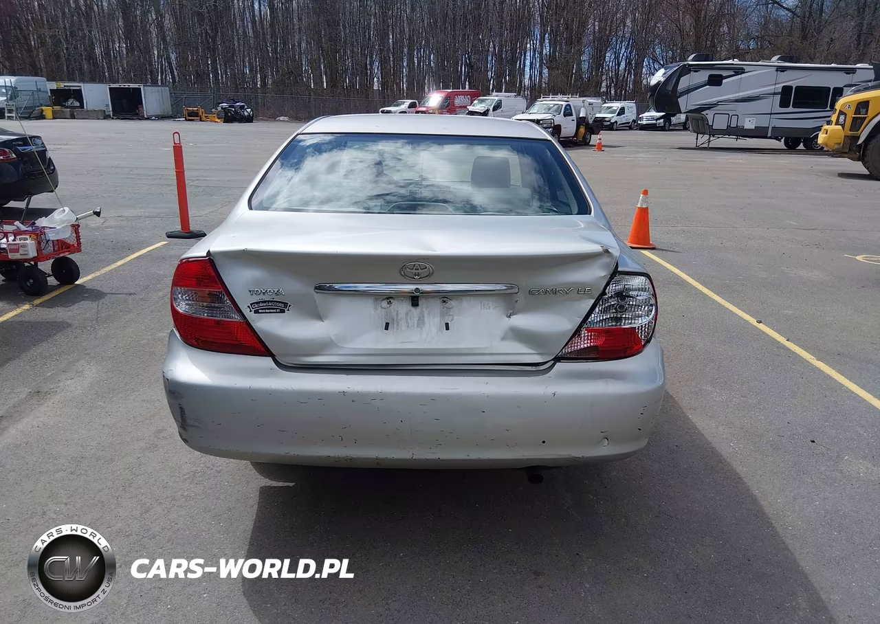 2003 Toyota Camry Le VIN:4T1BE32K83U768487 - 16