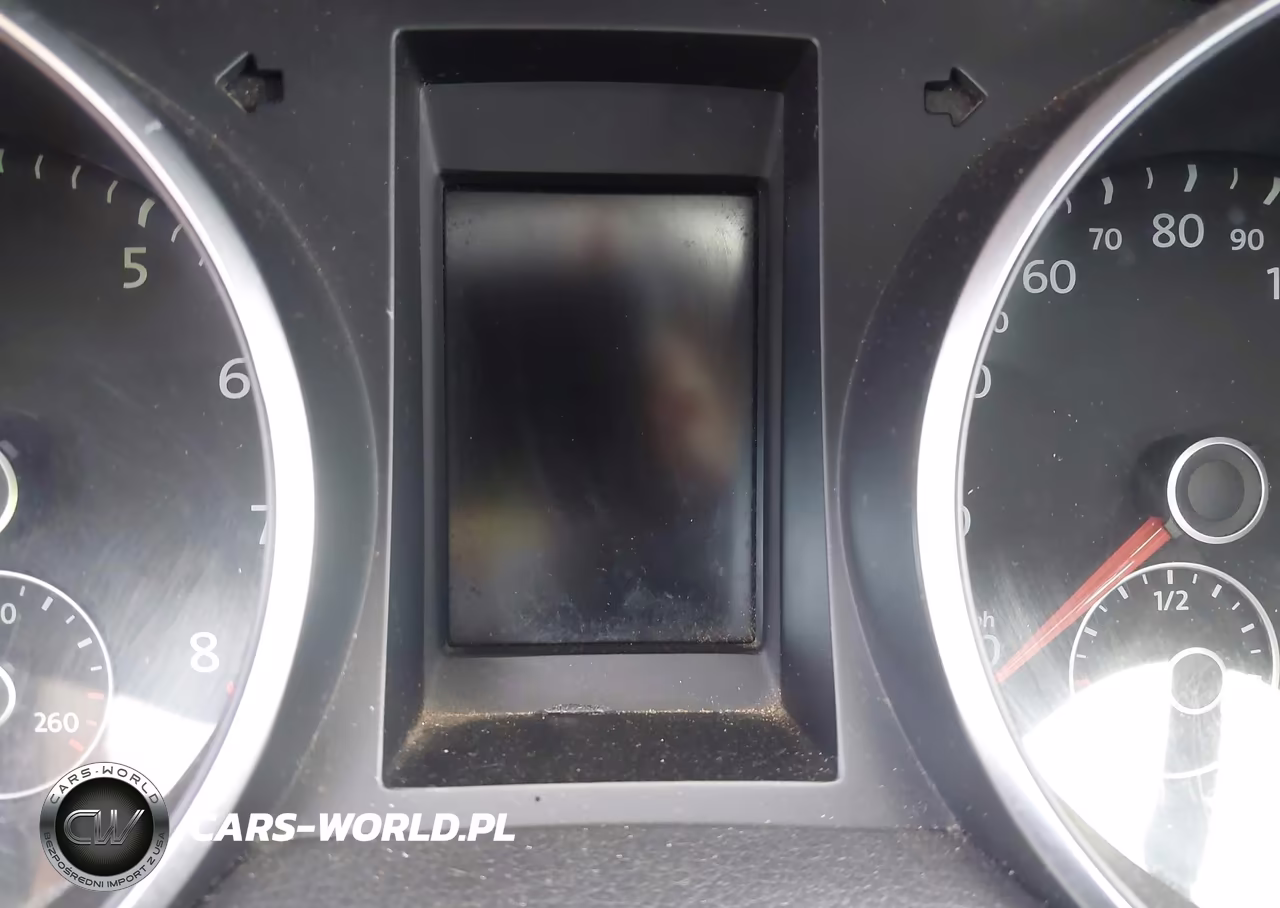 2010 Volkswagen Gti 2-Door VIN:WVWFD7AJ5AW146682 - 7