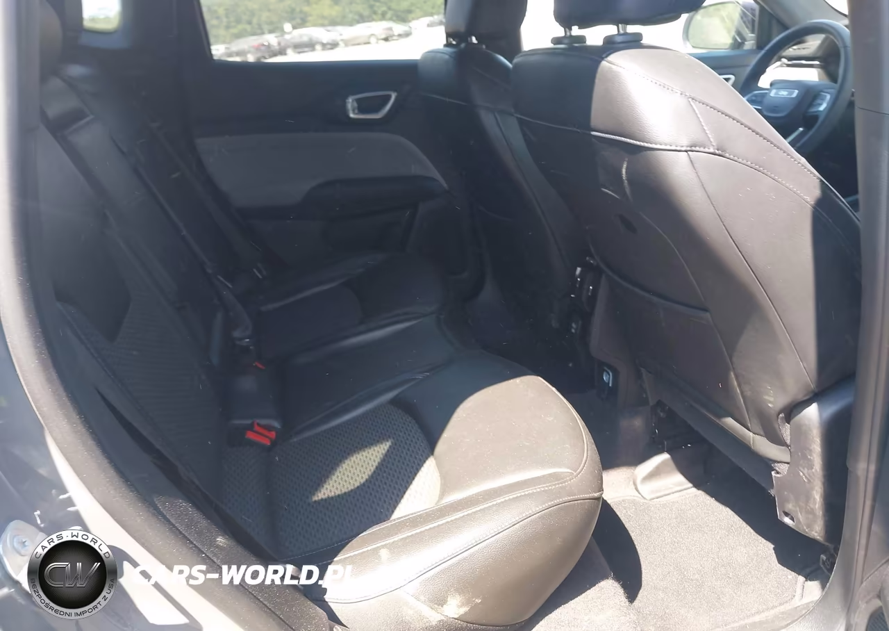 2023 Jeep Compass Latitude 4X4 VIN:3C4NJDBN3PT558165 - 8
